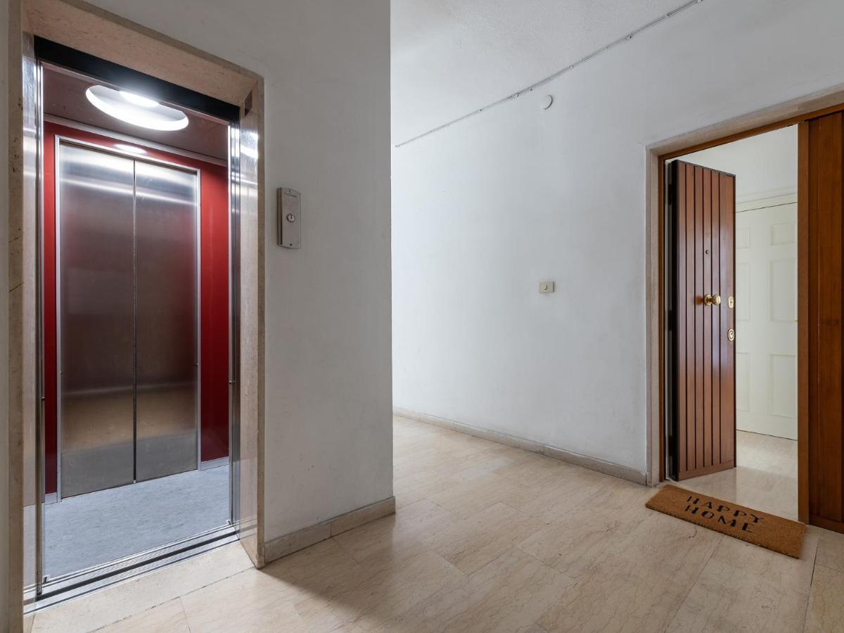Apartment On Shopping Street Cagliari Exterior foto