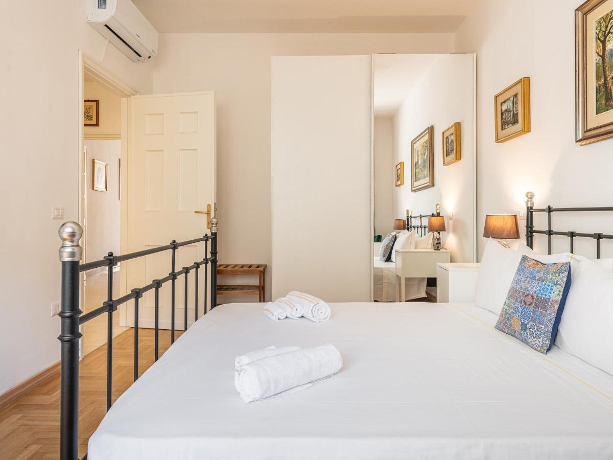 Apartment On Shopping Street Cagliari Exterior foto