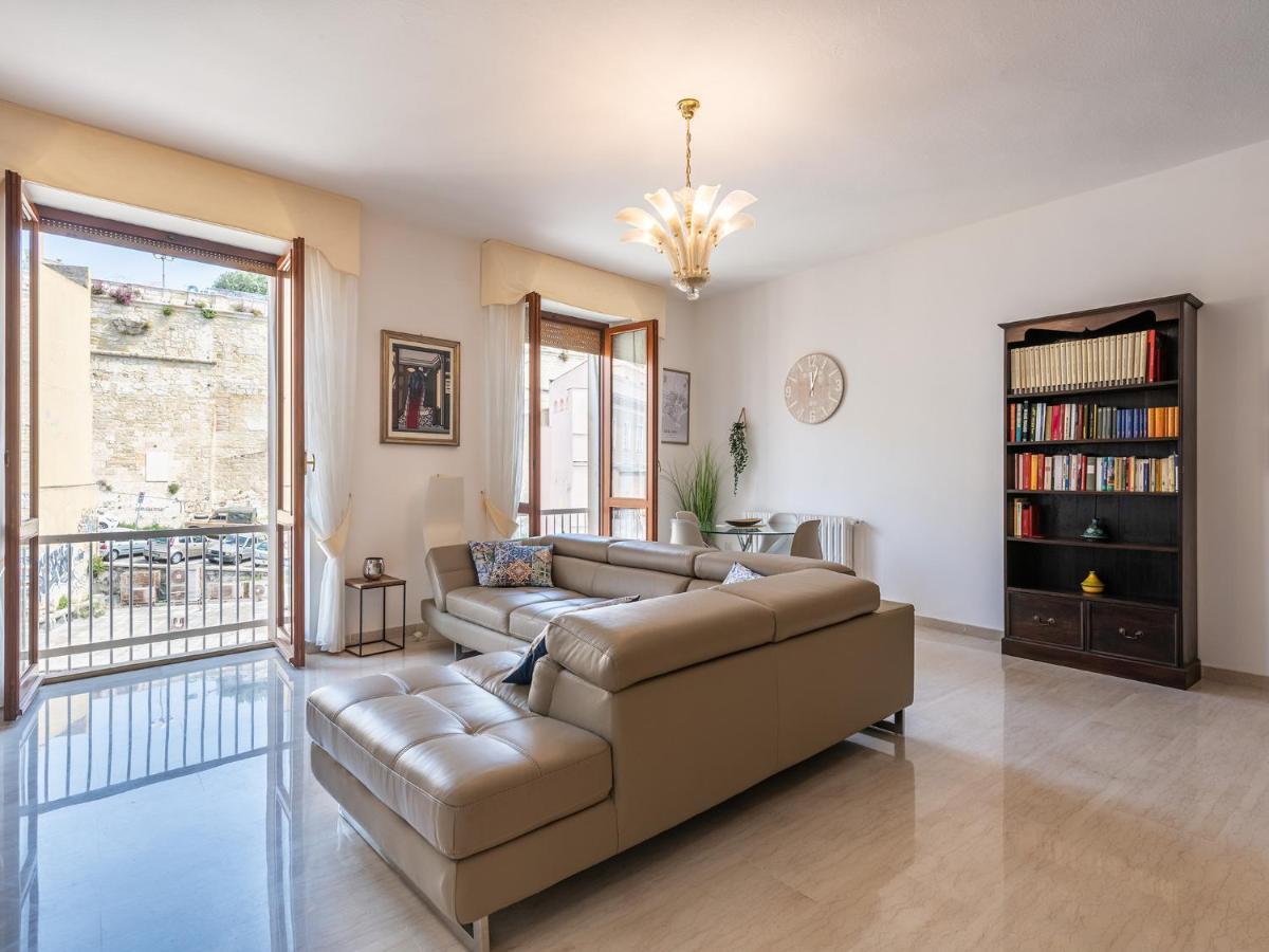 Apartment On Shopping Street Cagliari Exterior foto