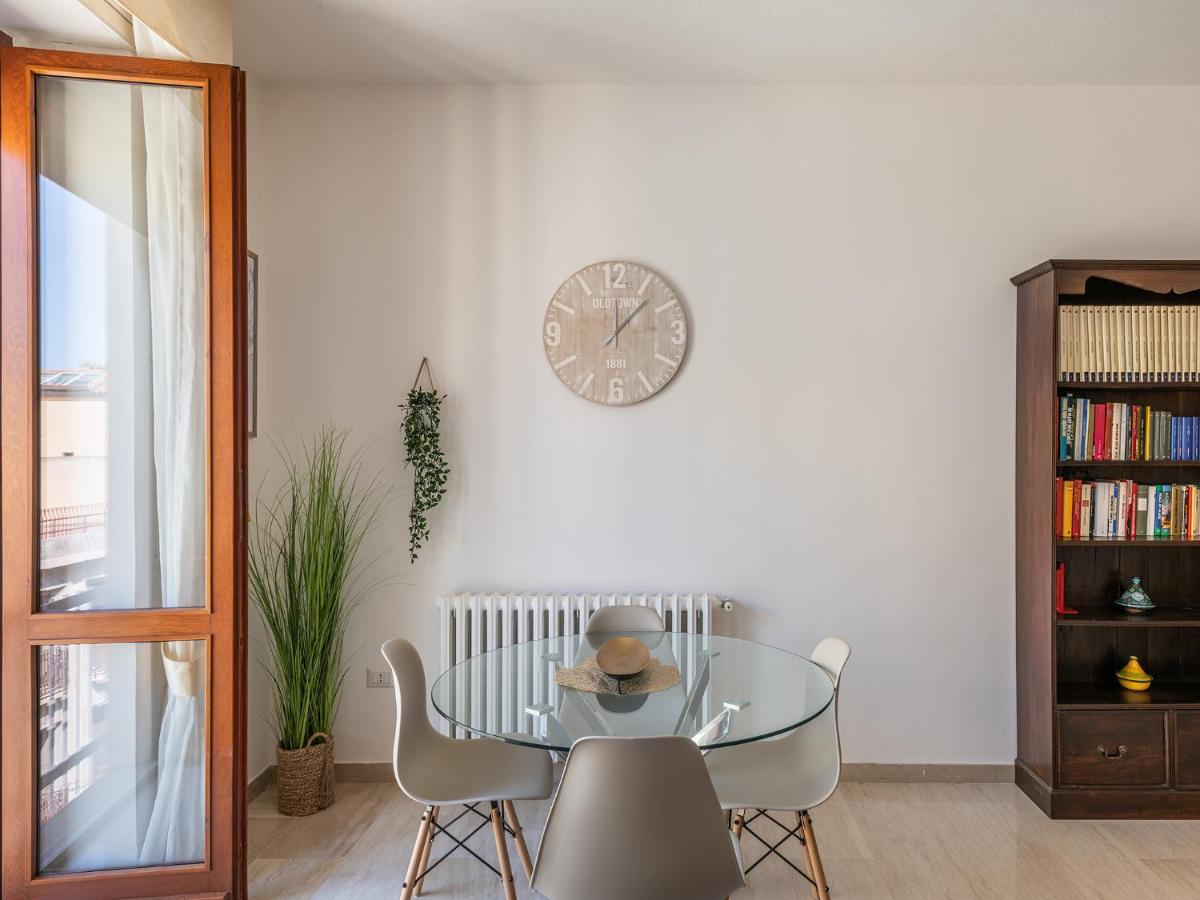 Apartment On Shopping Street Cagliari Exterior foto