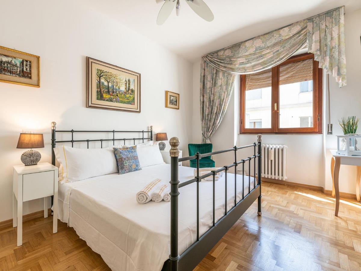 Apartment On Shopping Street Cagliari Exterior foto
