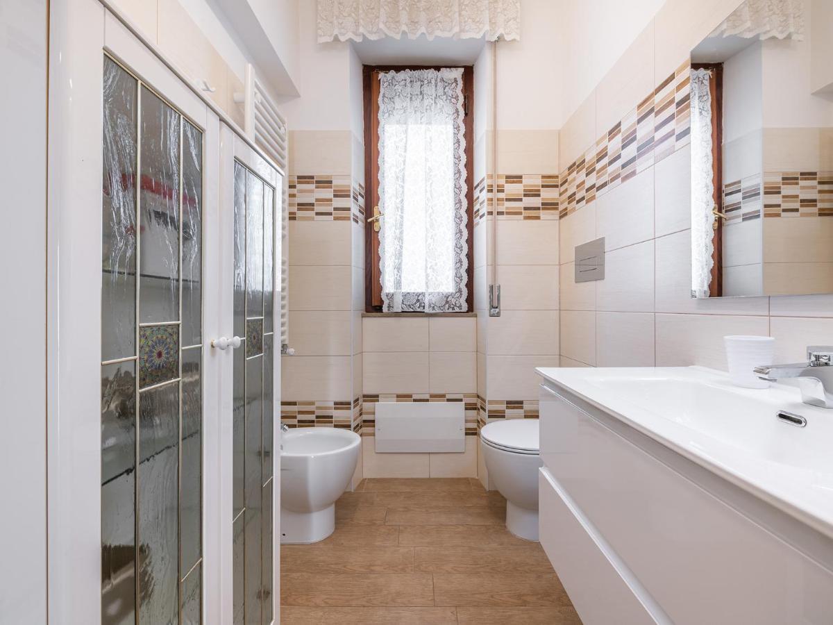 Apartment On Shopping Street Cagliari Exterior foto