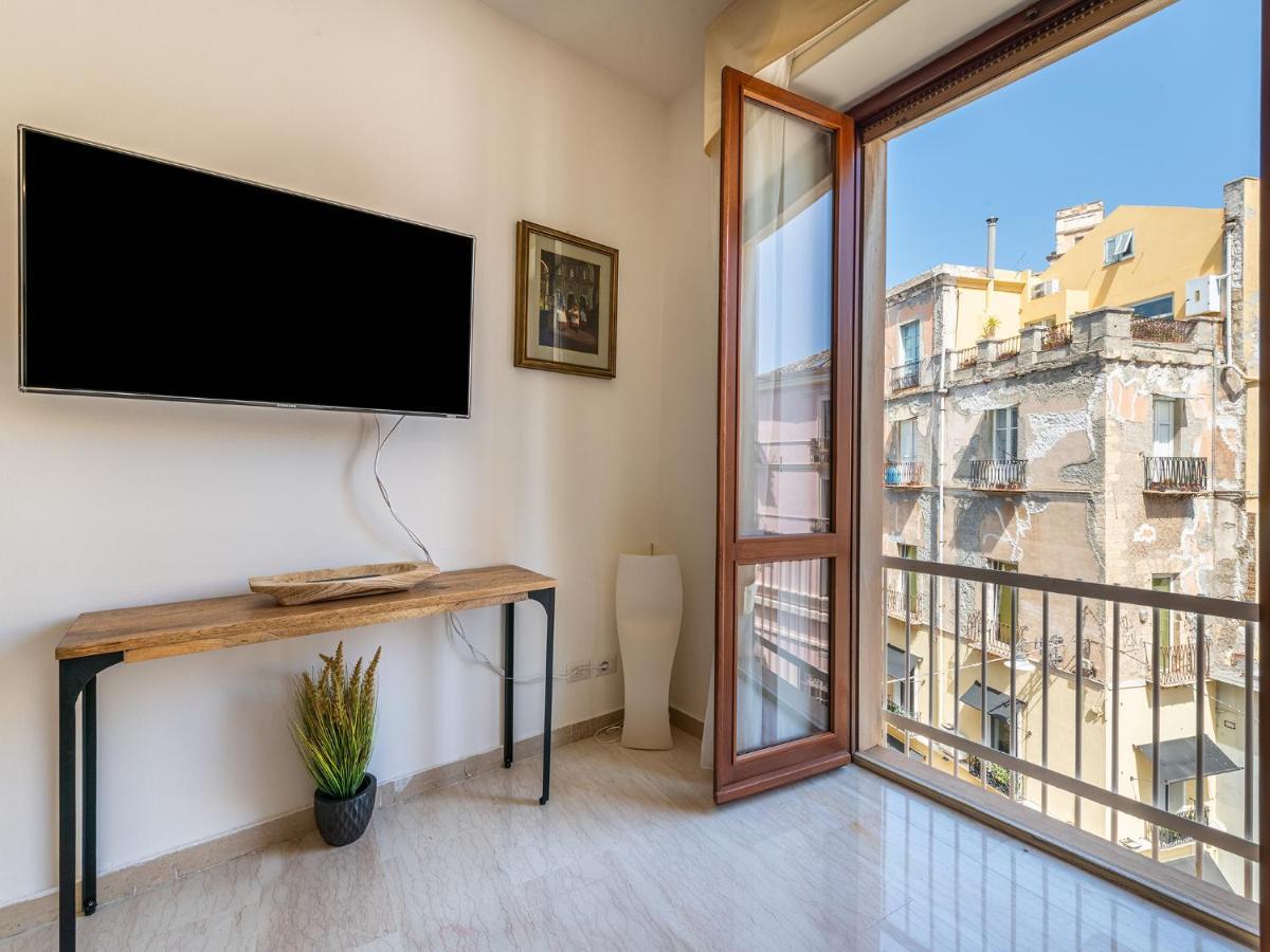 Apartment On Shopping Street Cagliari Exterior foto